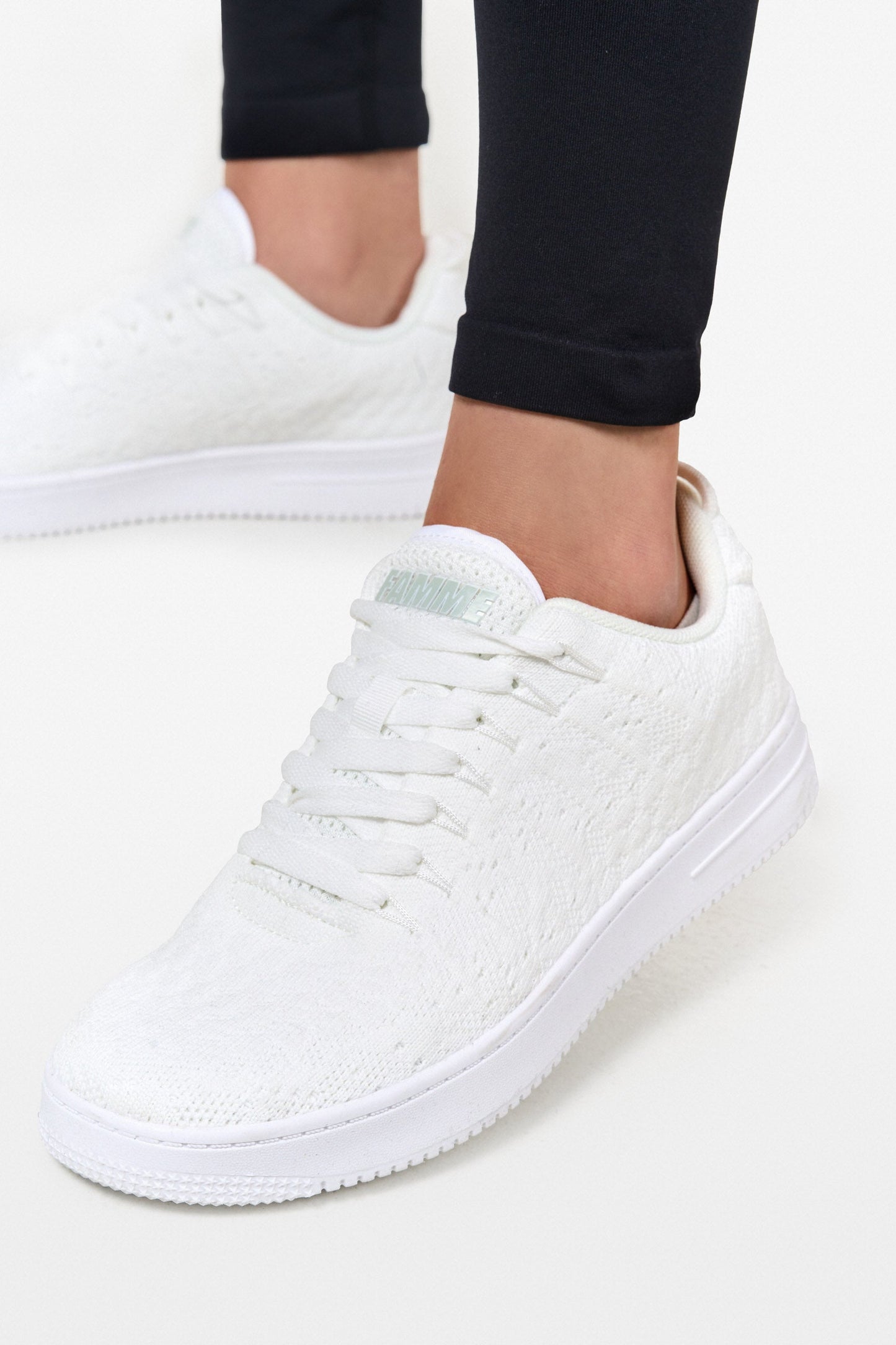 White Airknit Shoes - for dame - Famme - Shoes