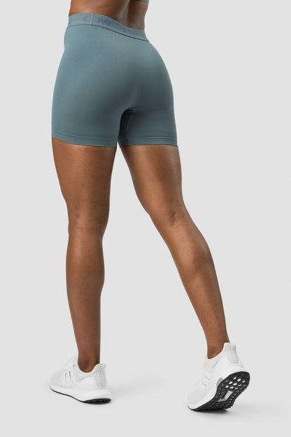 define seamless logo shorts jungle green