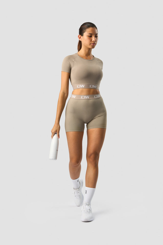 define seamless logo t-shirt crop top taupe