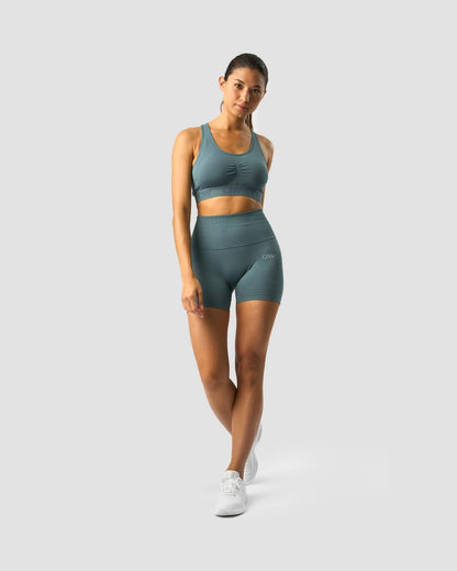 define seamless pocket shorts wmn jungle green