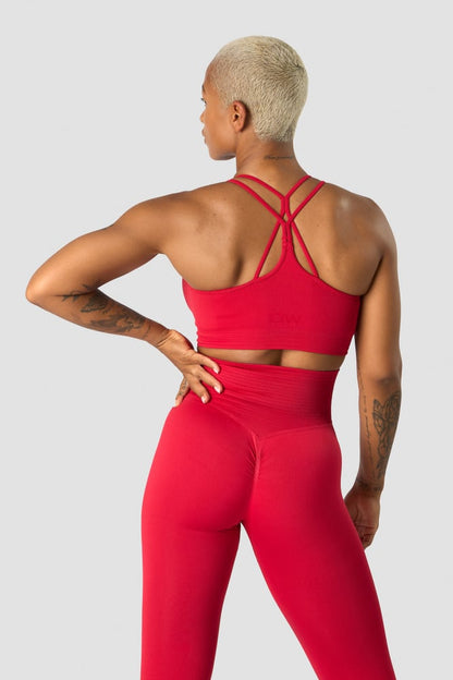 define seamless scrunch sports bra red