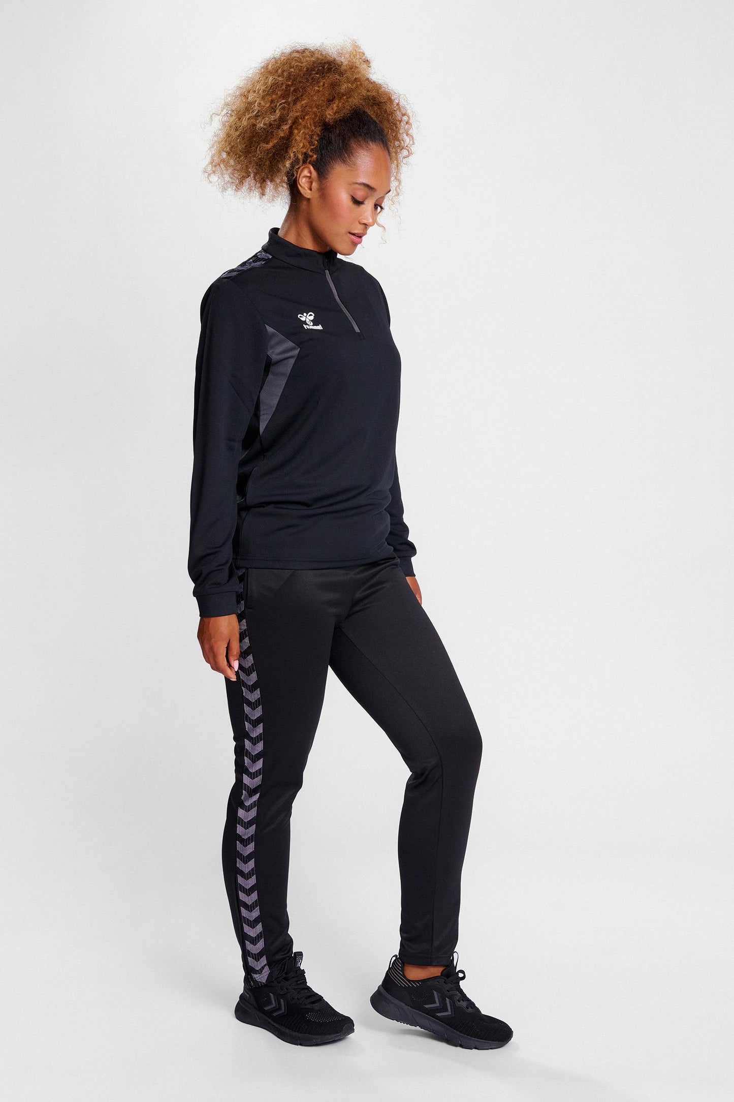 HUMMEL - Hmlauthentic Half Zip Sweat Woman - Black