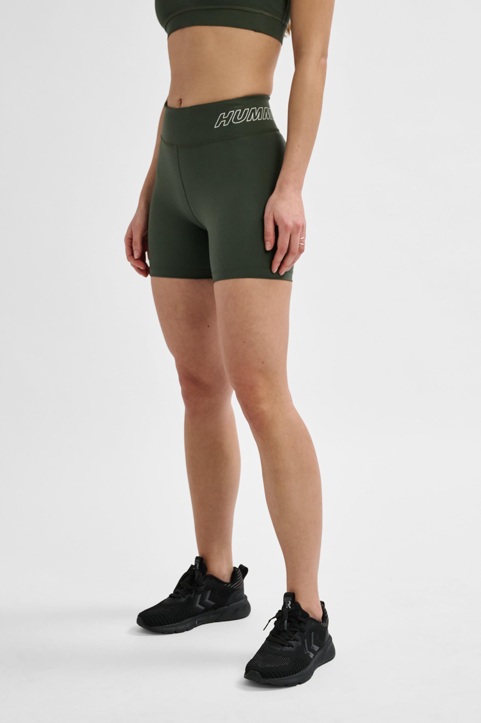 HUMMEL - Hmlte Fundamental Mw Tight Shorts - Climbing Ivy