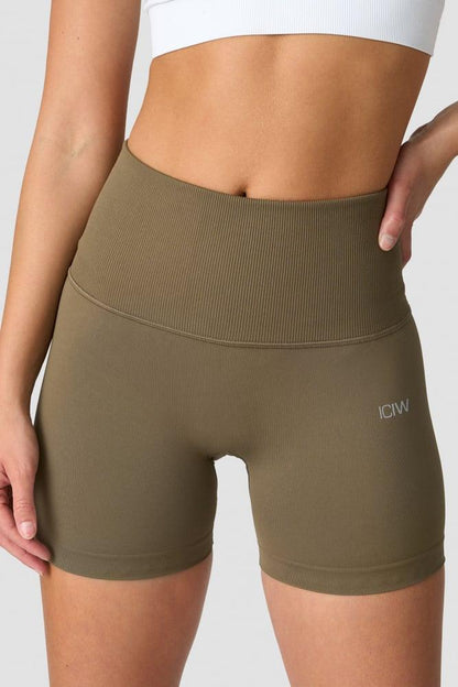 ICANIWILL - Define Seamless Pocket Shorts - Dark Sand