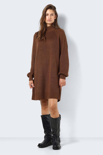 NOISY MAY - Timmy L/s Knit Dress - Brown